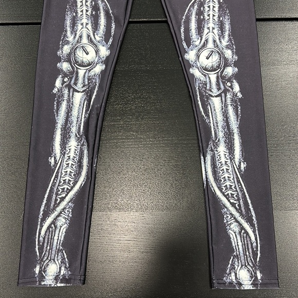 Lotus Leggings Black and White Skeleton Leggings - Small - Picture 4 of 11